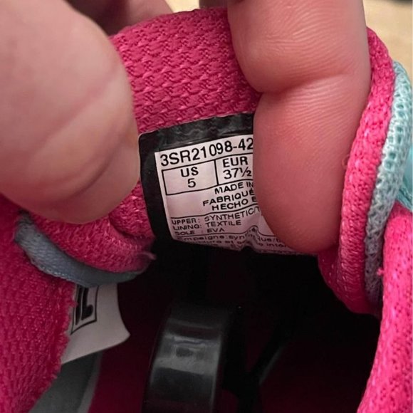 Fila Women's Sneaker Blue and Pink - Size 5 - Picture 7 of 8